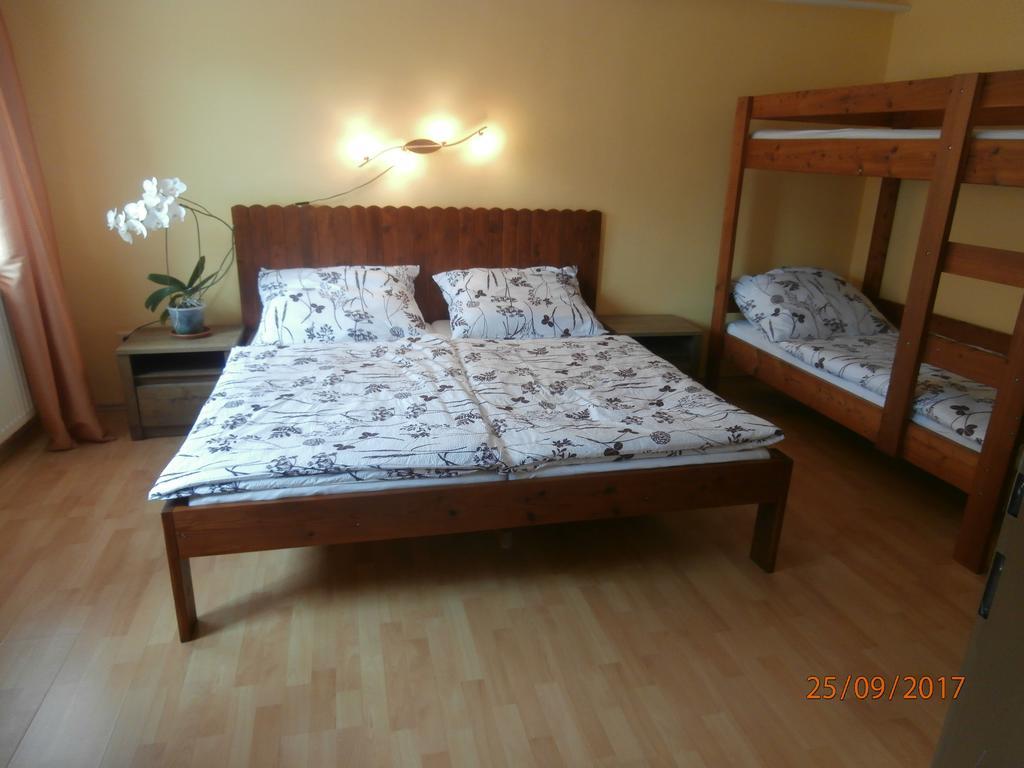 Apartman Aya Janov nad Nisou Exterior foto